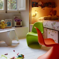 Vitra Eames Elephant By Charles And Ray Eames -Finest Furniture Shop 92466 PantonJuniorElephant v fullbleed 1440x 49ae20cc c558 42ee b9b5 e921772515cc