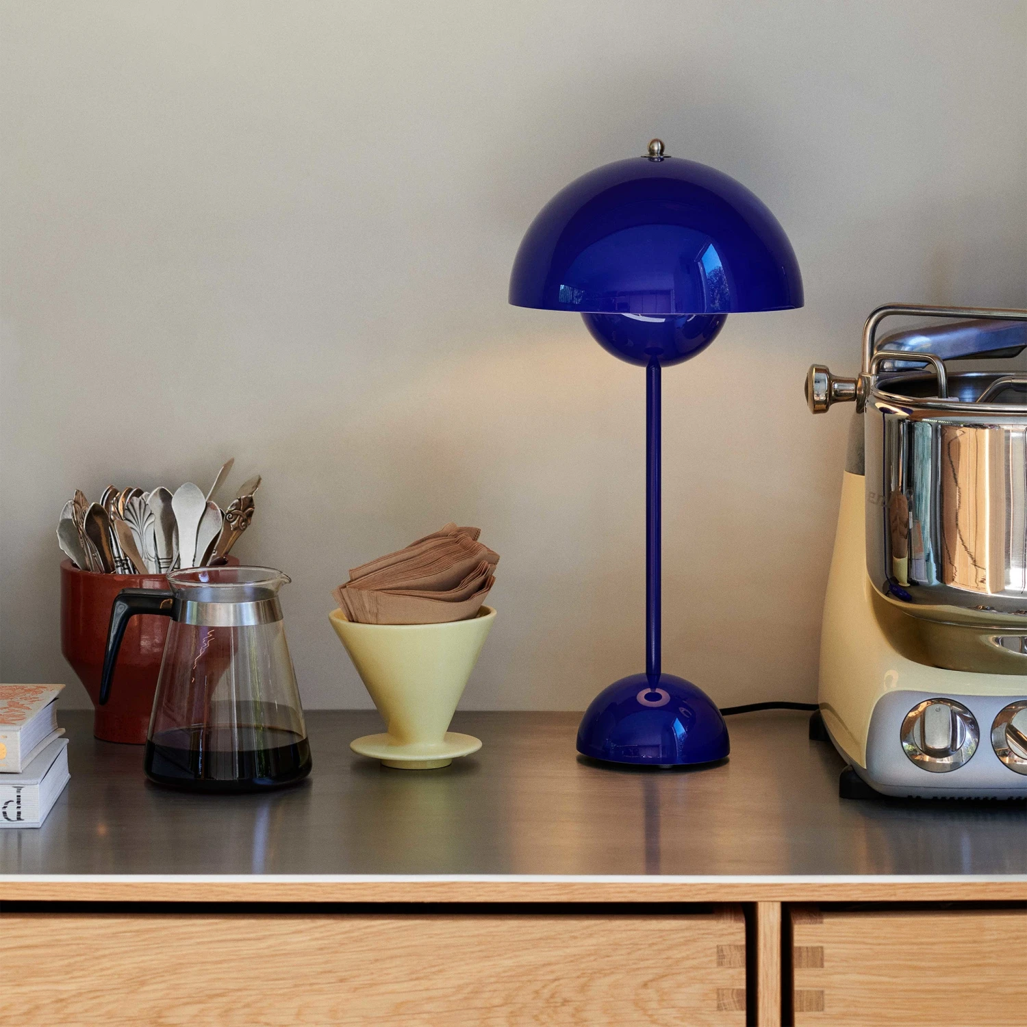 Flowerpot Table Lamp VP3 By &Tradition 19 Flowerpot Table Lamp VP3 By &Tradition - Image 19