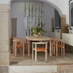 Elliot Dining Table Oblong By De La Espada -Finest Furniture Shop ElliotTableandChair 03 PhotobyYukiSugiura 83ff89a6 5567 4962 a809 395aeb1c6c2d