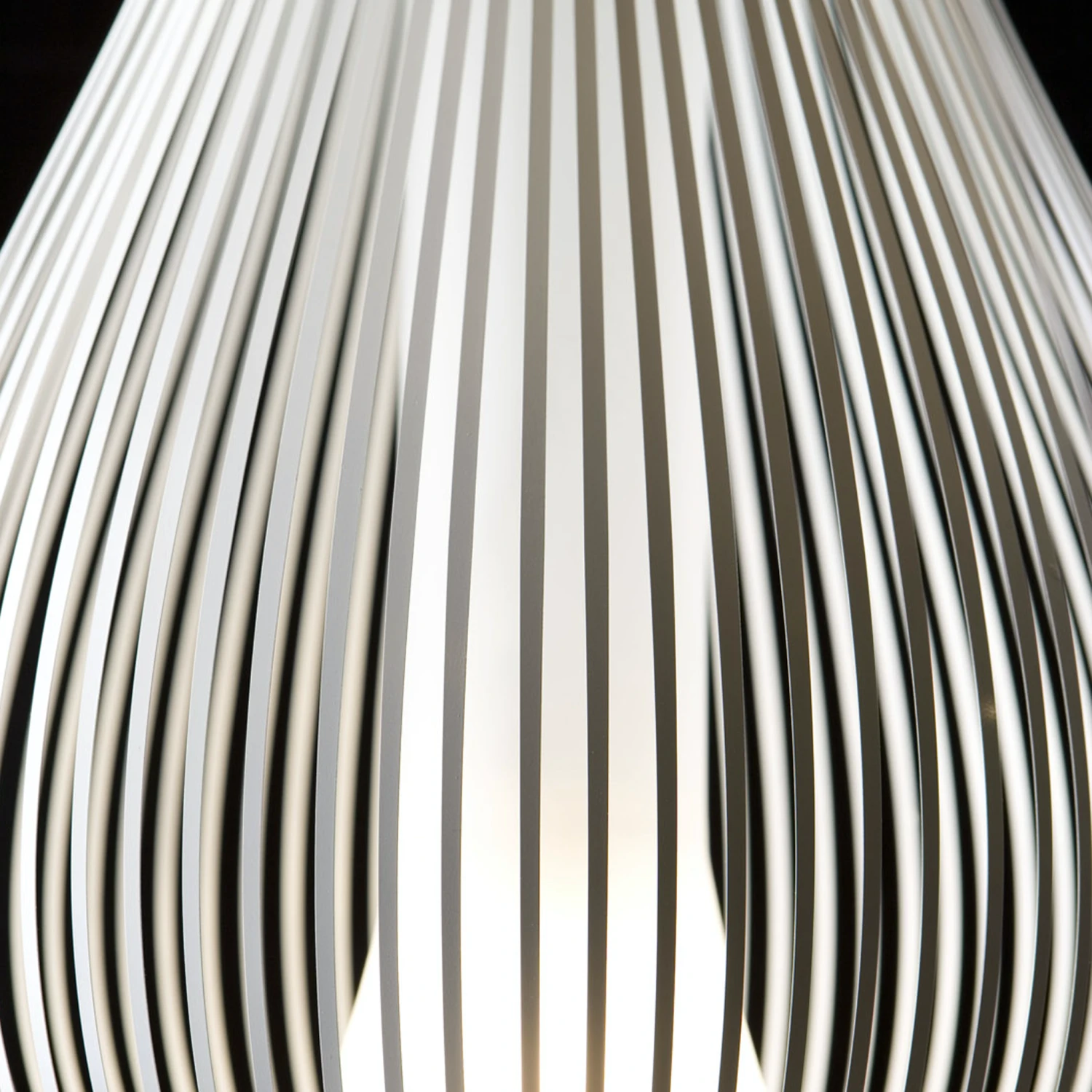 Chasen Suspension Light By Patricia Urquiola For Flos 3 Chasen Suspension Light By Patricia Urquiola For Flos - Image 3