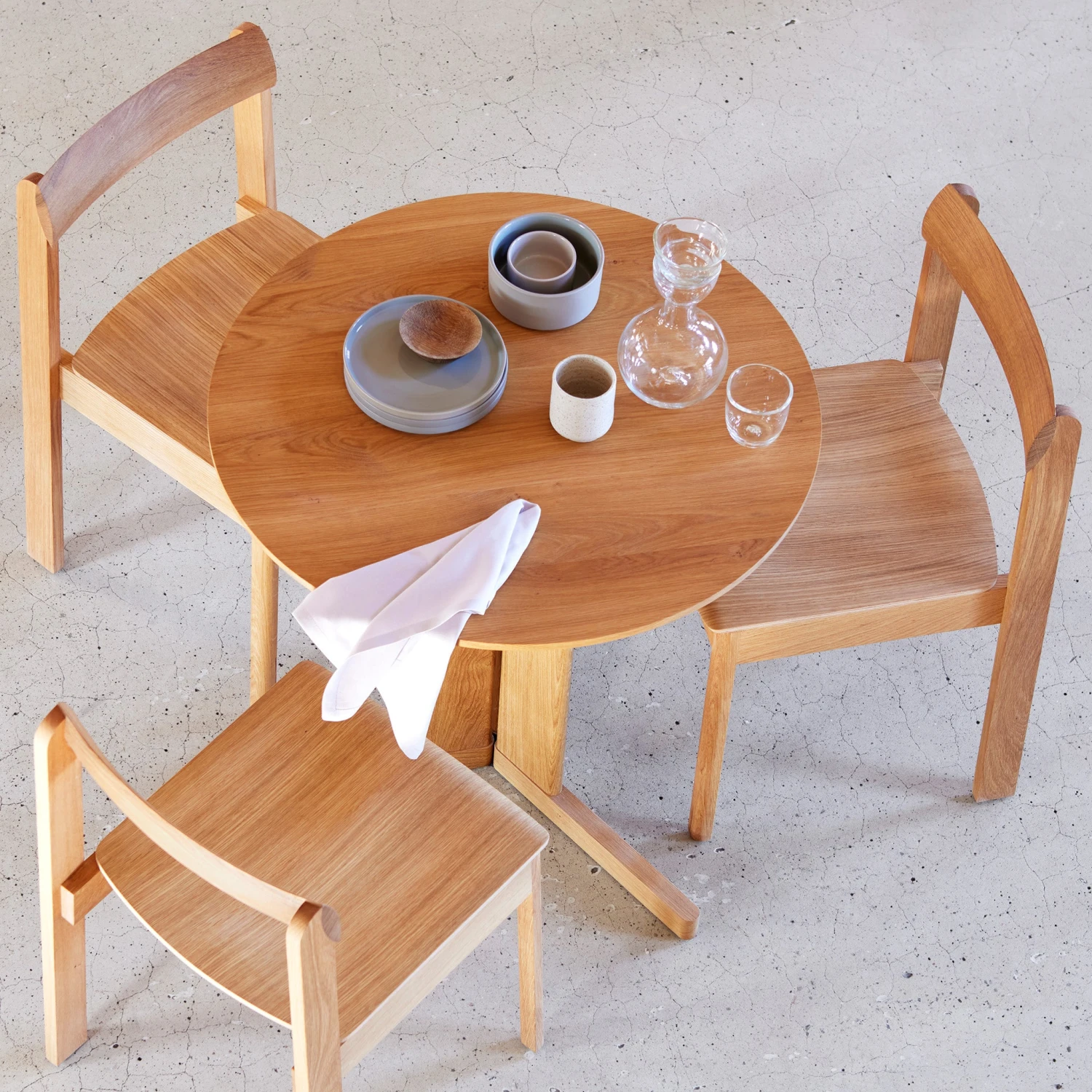 Trefoil Round Table Ø75cm By Form And Refine 3 Trefoil Round Table Ø75cm By Form And Refine - Image 3