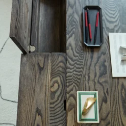 Orson Desk By Matthew Hilton -Finest Furniture Shop Orsondesk detail byMatthewHilton photobyYukiSugiura4