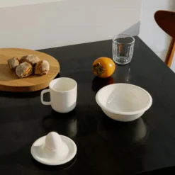 Raami Mug By Iittala -Finest Furniture Shop RaamiBreakfastLifestyle